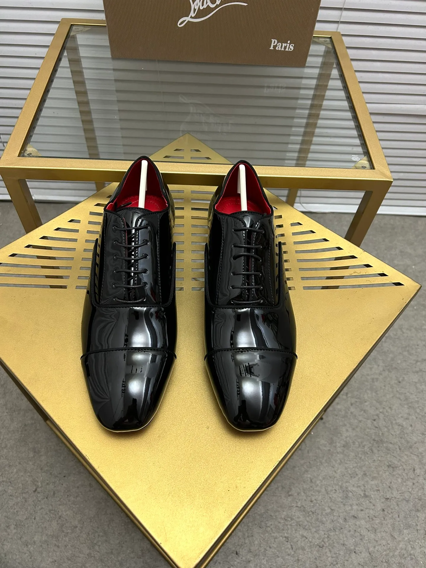 (Customized model) Ex-factory price is 500. christian louboutin (CL red sole shoes) counter series, casual sneakers for couples 📢 📢 📢 Exclusive hot style release 🎈🎈💪 Movable latex feet 👻 Finished outsole line [Proud] 😝Female 35-40# Male 38#-46, global supply😝 [Top version]: Original imported genuine leather upper, top original leather lining, original molded TPU outsole, original 1:1 detail processing, original shoe last,